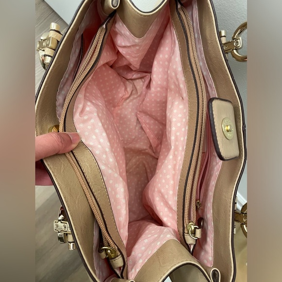 Liz Claiborne beige leather bag great condition - Picture 11 of 11